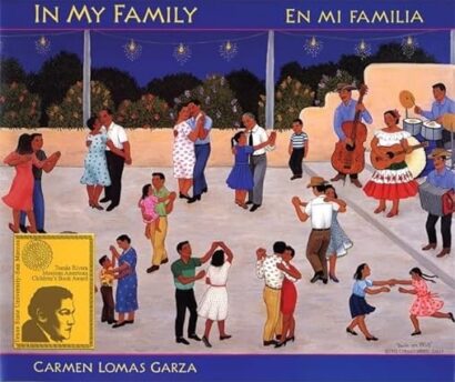 In My Family/En mi familia (Family Pictures)